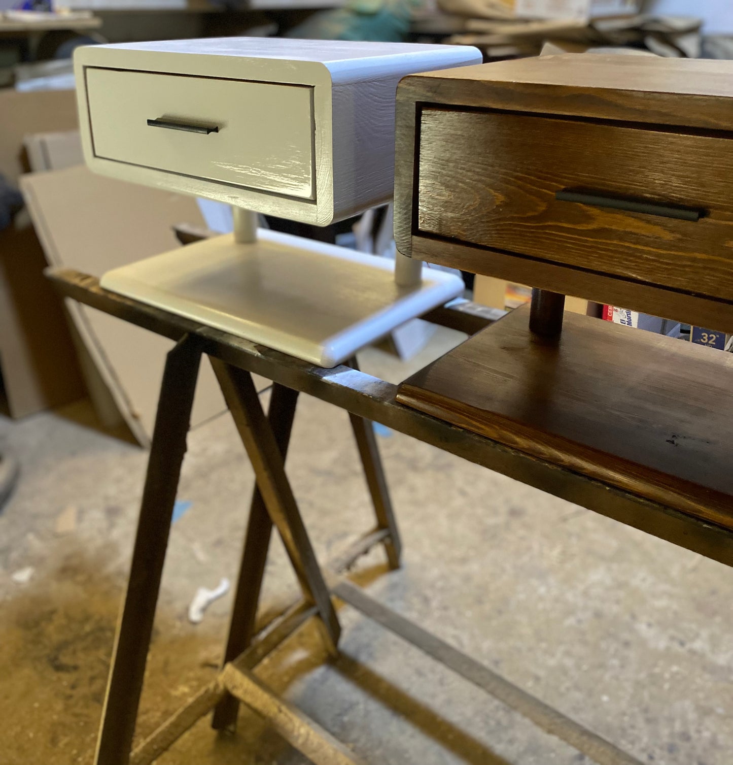 Table De Nuit Suspendue